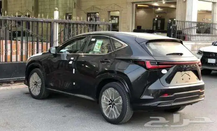تتوفر فئات لكزس NX اصفار لمبيعات البنوك بدون ارباح ودفعتين 13