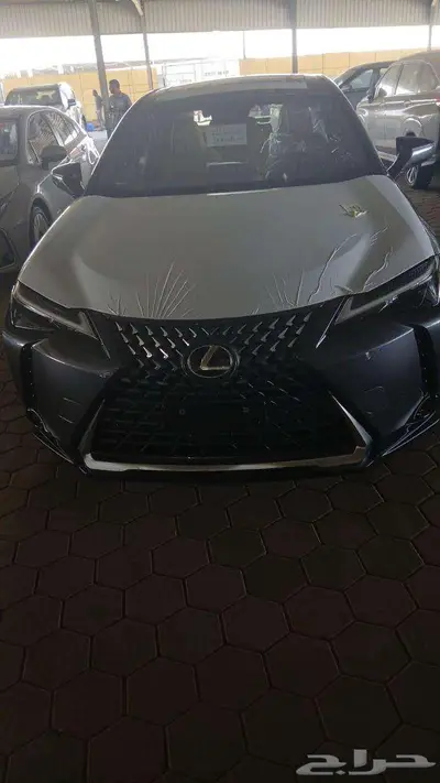 لكزس UX300 ah 2024 هايبرد 0