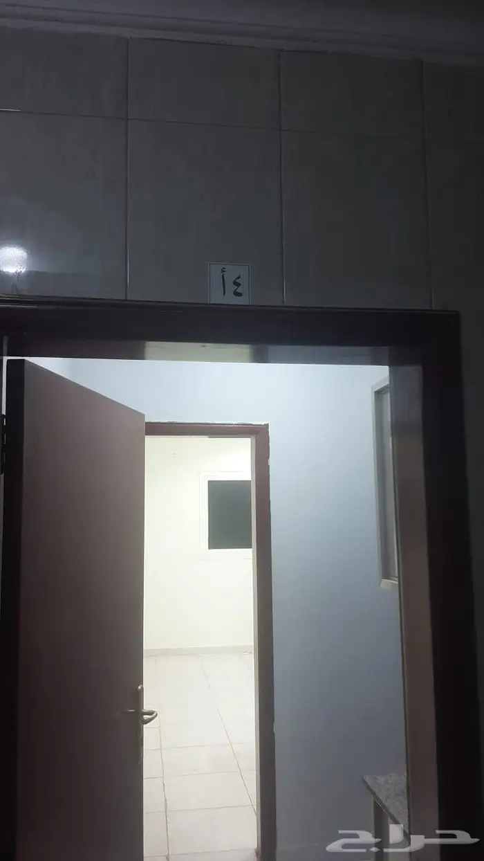 للإيجار السنوي شقة عزاب في حي الملك فيصل   عرض رقم H1130 3