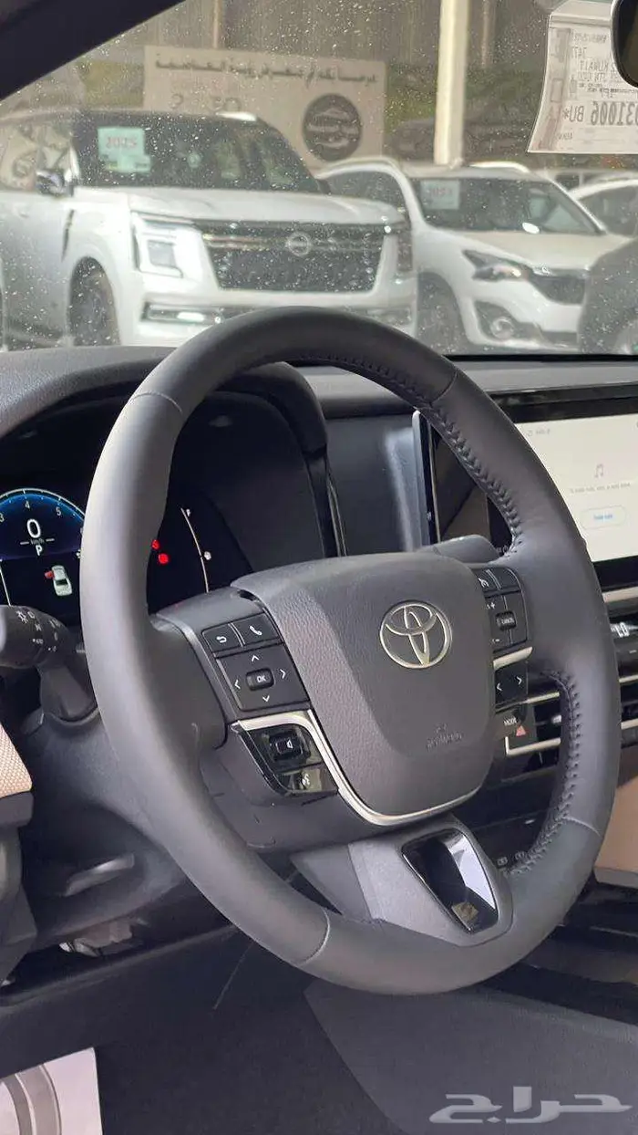 كامري LE بنزين فئة نص فل 2025 اقل الاسعار 4