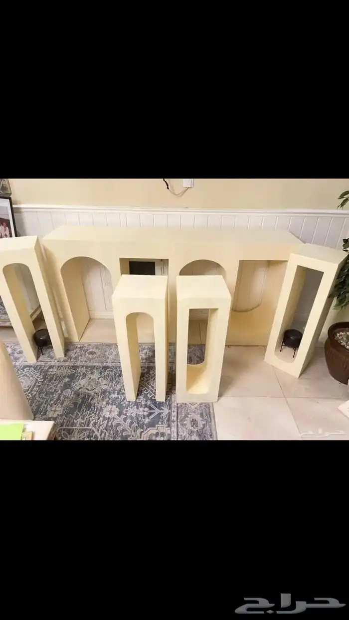 طاولة بوفيه او طاولة استقبال كبيره 4
