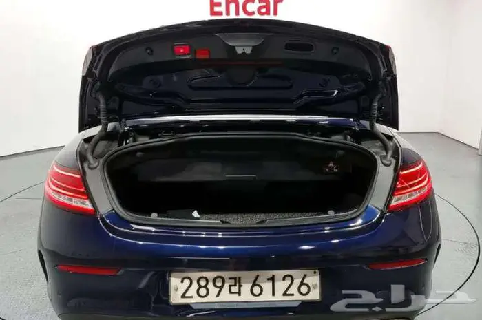 مرسيدس C200 2020 11