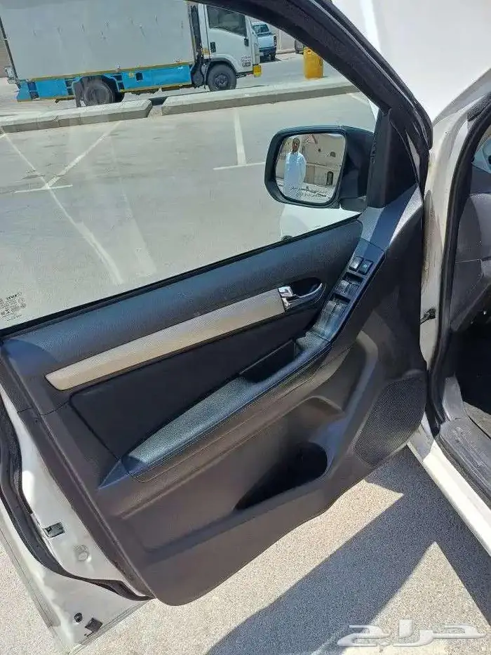 جيب ايسوزوا ديزل ام يو اكس موديل 2019 بدون دبل الحد 55 الف 7