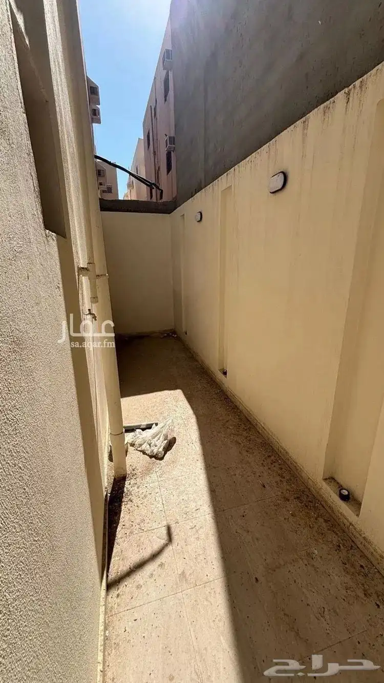 شقق تمليك بالدفاع حي العزيزية 15