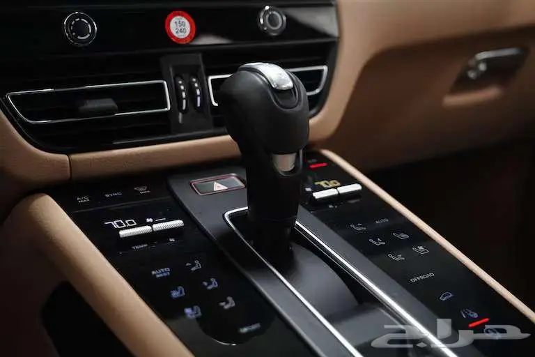2024 Porsche Macan AWD 6