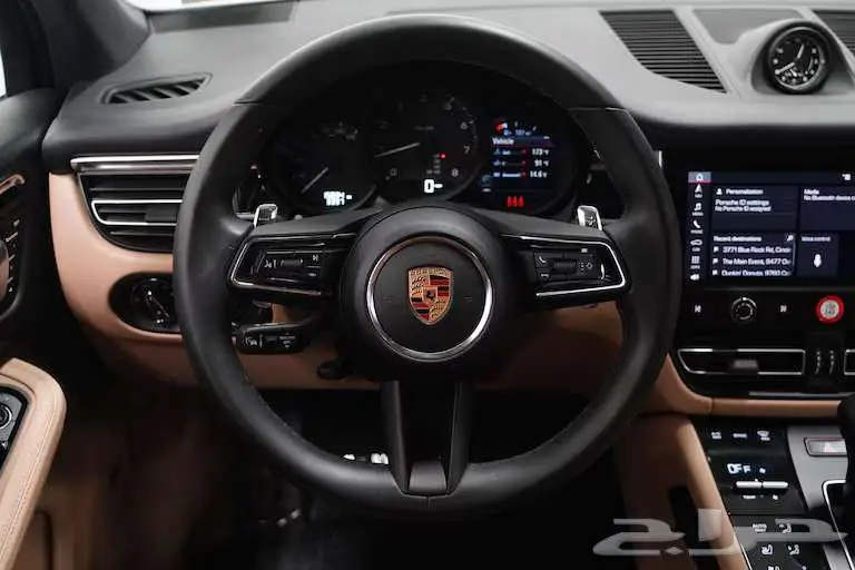 2024 Porsche Macan AWD 8
