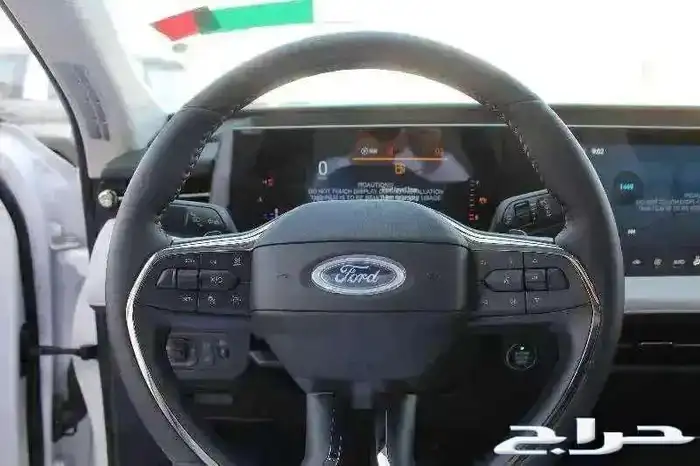 فورد تورس تيتانيوم فل كامل بنزين2025 سعودي صيانه مجانيه 10