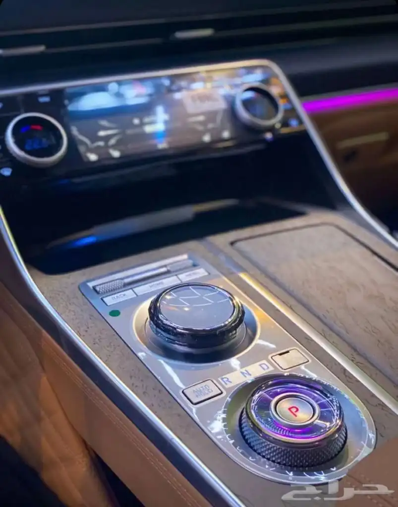 جنسس Genesis 2023 GV80 Royal 3
