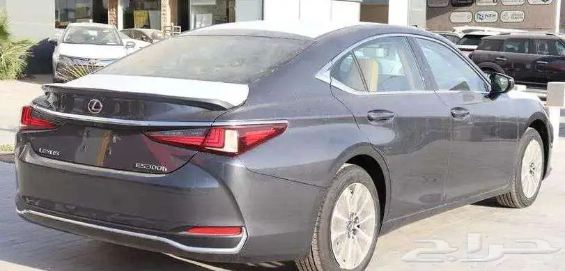 تتوفر فئات لكزس ES بدون ارباح نظام دفعتين سعودي اصفار 33