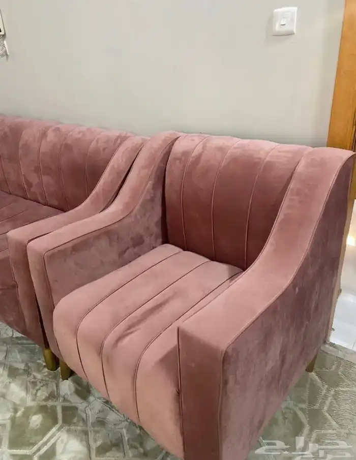 طق كنب مع طقم طاولات 0