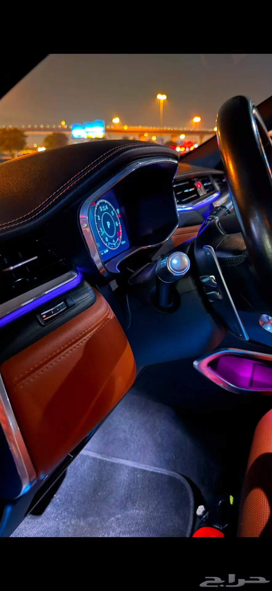 F-pace ( أعلى فئة ) بلاك أديشن 44