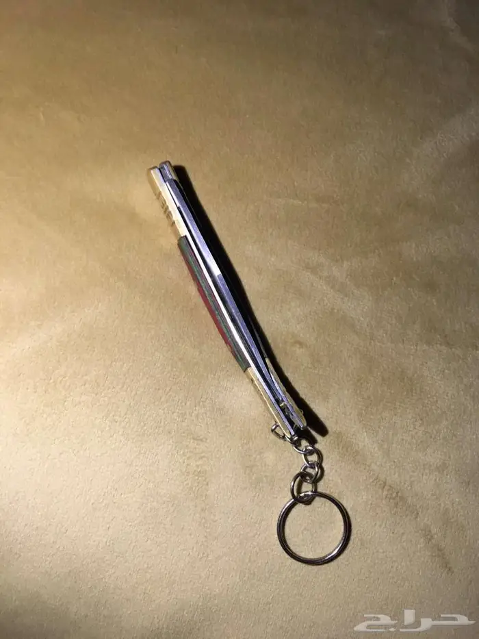 سكين خوجه صغيره مخشبه وفيها ميداليه حاده 0