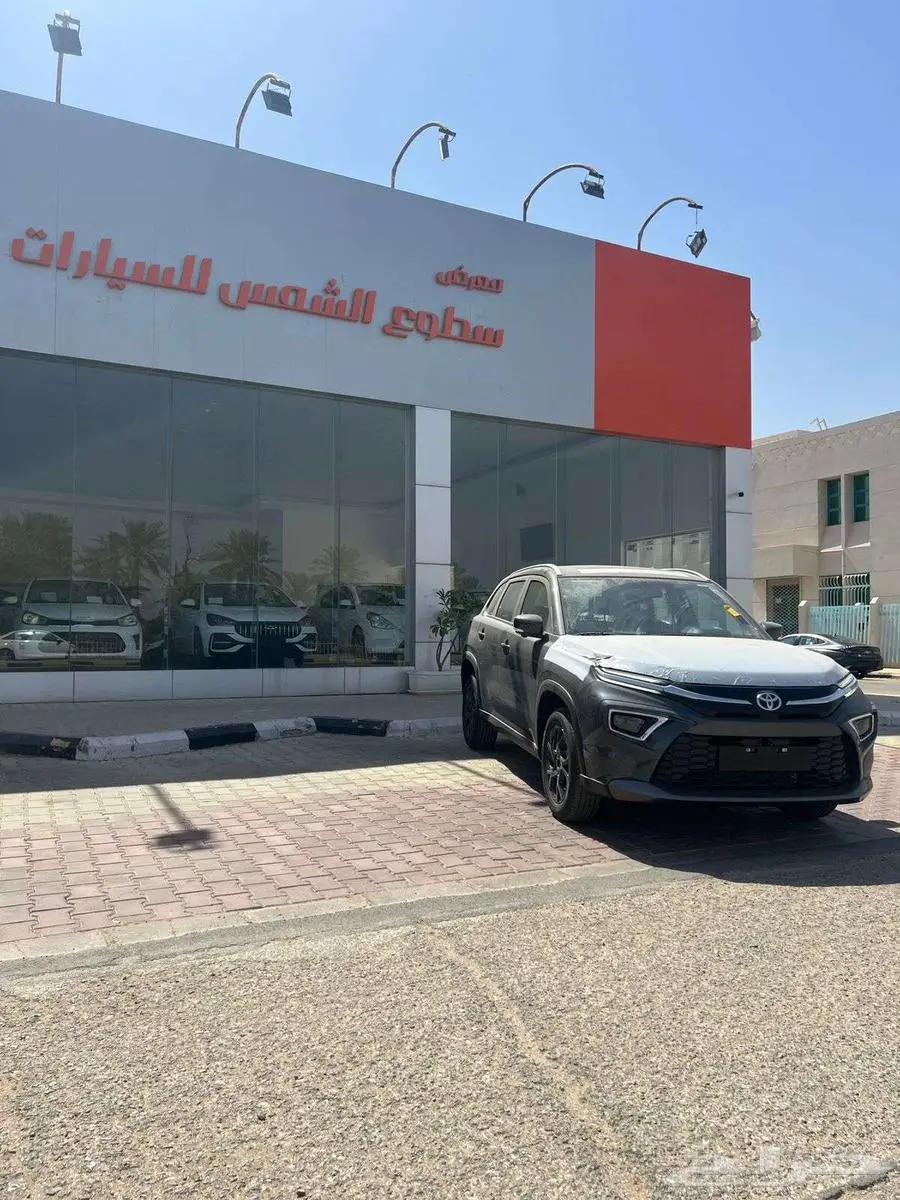 تويوتا اوربان GLX فل كامل موديل2025م سعرر خاص 79500 ريال 3