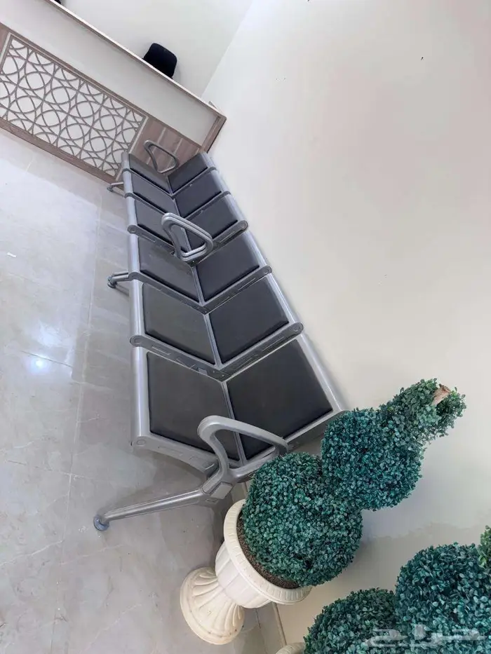 أثاث مكتبي أو مدرسي أو تدريبي 11
