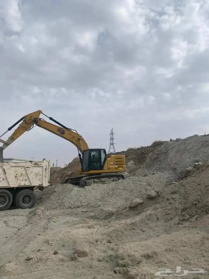 بوكلين حفار دقاق معدات ثقيله بلدوزر دركتر دركتل 1