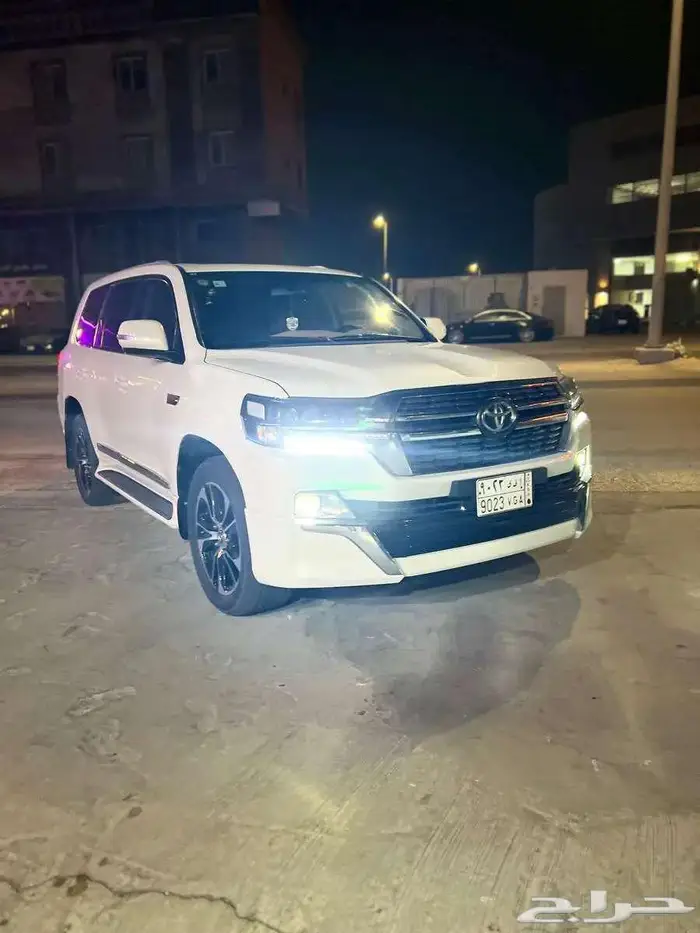 لاندكروزر VXR 2009 مرهم 2020 GXR كاش او دفعات 4