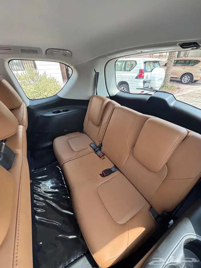 نسيان جيب انفنتي QX80 2017 5