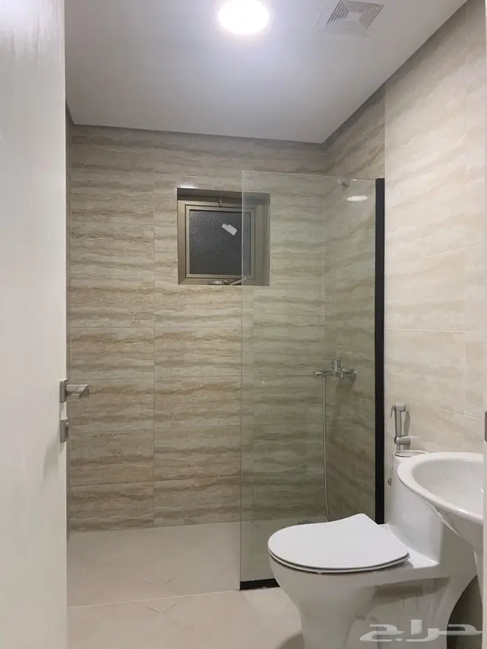 شقة للإيجار في كامبوند للإيجار الخبر حي الحمراء apartment 15