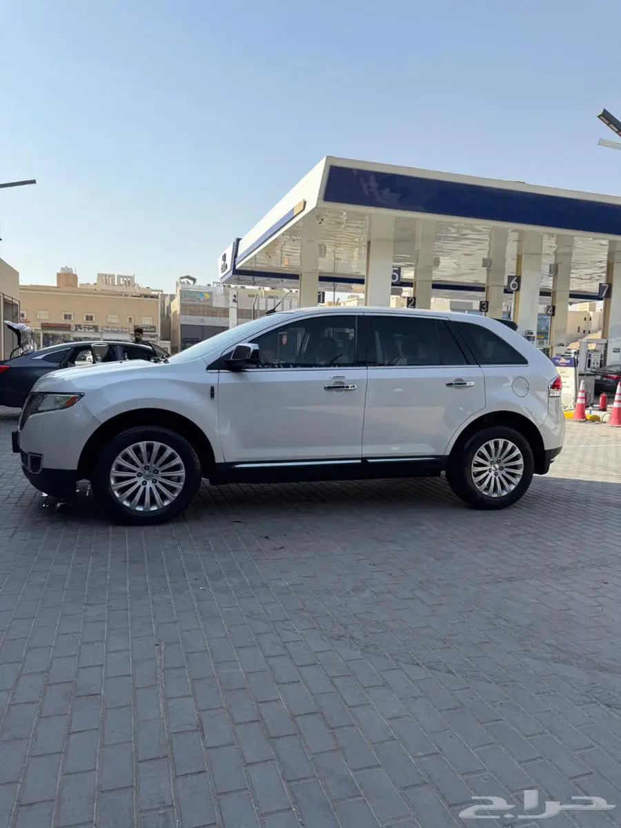 لنكولن MKX 2013 ممشى قليل 4