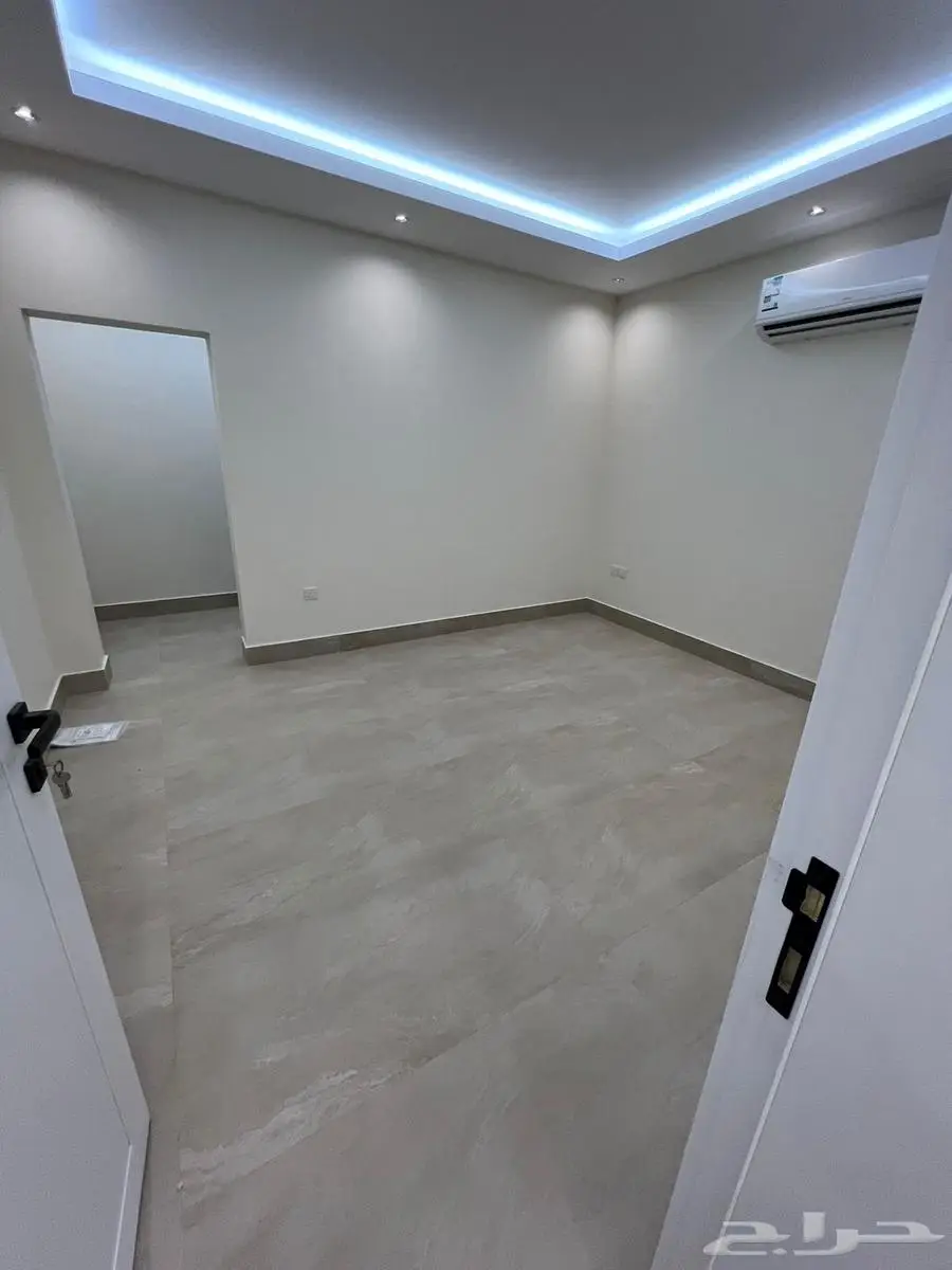 للايجار شقة عوائل في الرياض حي العارض   رقم العرض H933 3