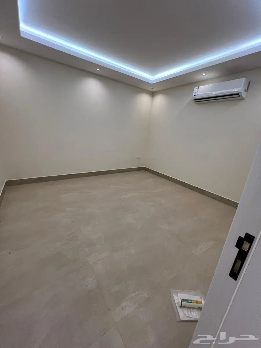 للايجار شقة عوائل في الرياض حي العارض   رقم العرض H933 4