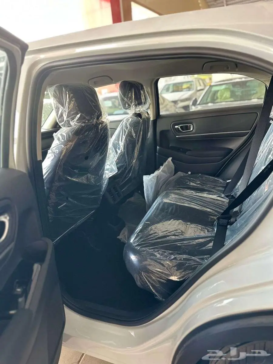 هوندا HRV LX 2024 لدى الخضر للسيارات 5