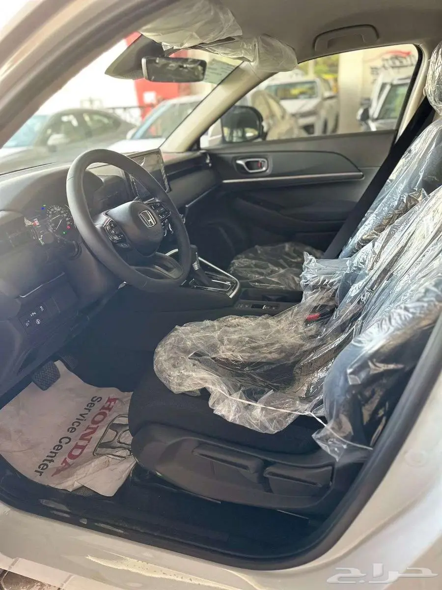 هوندا HRV LX 2024 لدى الخضر للسيارات 4