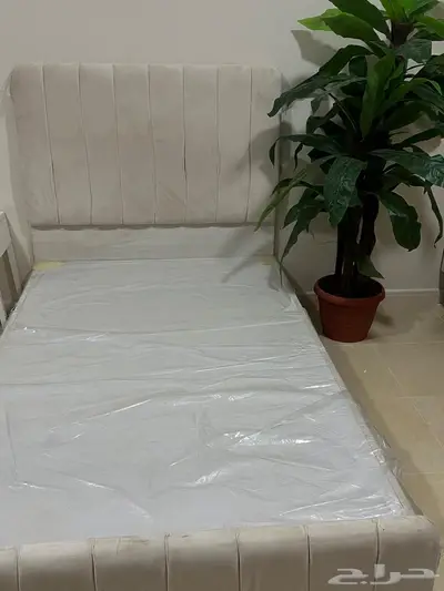 سرير للبيع نظيف زي ماهو موضع في الصورة 2