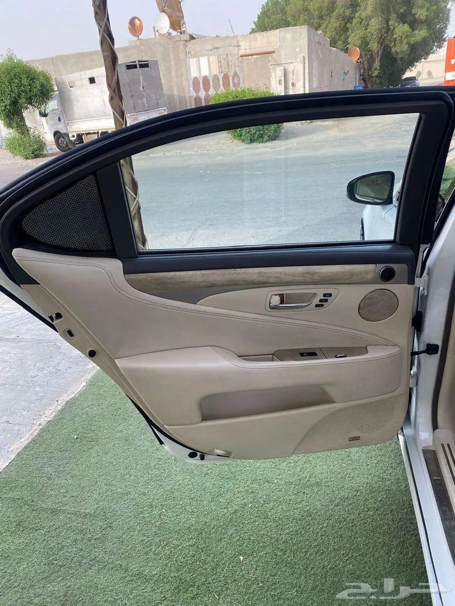 لكزس 2014 LS 460 سعودي استخدام شخصي للبيع 39