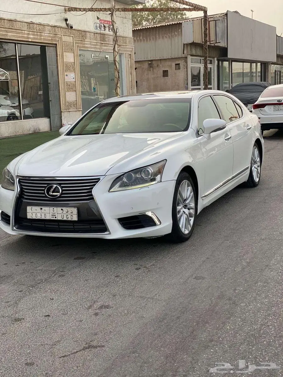 لكزس 2014 LS 460 سعودي استخدام شخصي للبيع 11