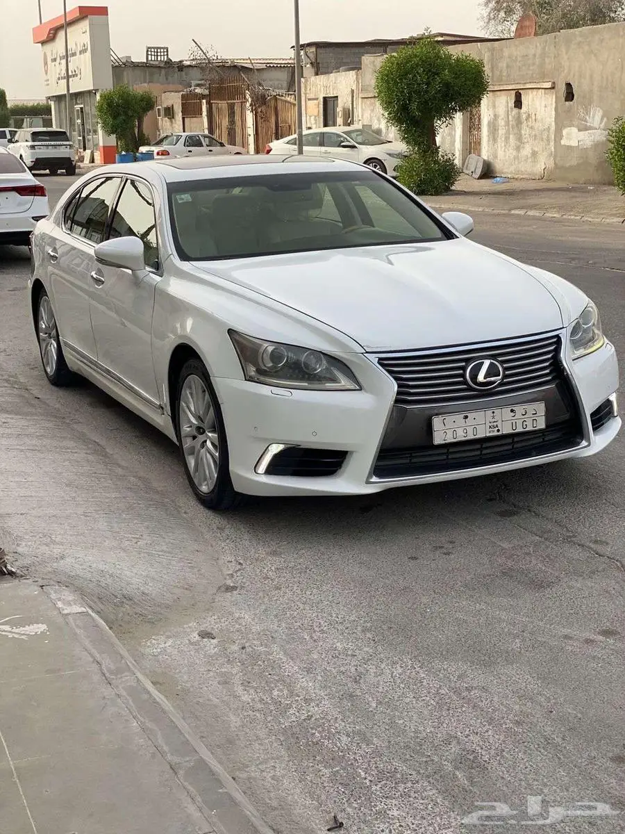 لكزس 2014 LS 460 سعودي استخدام شخصي للبيع 12