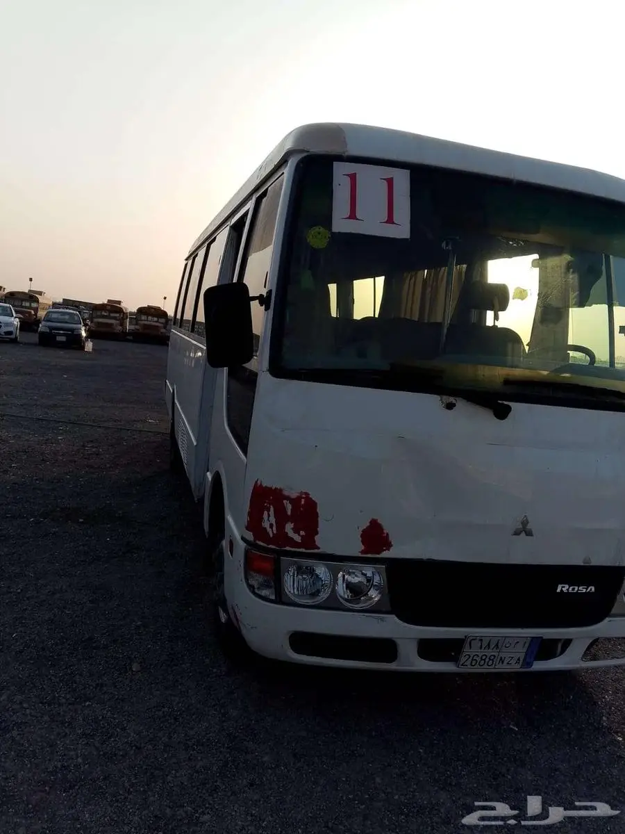 للبيع باص متسوبيشي م 2013 بمعرض البيان المطور بالرياض 1