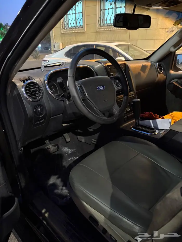 Ford Explorer sale 2