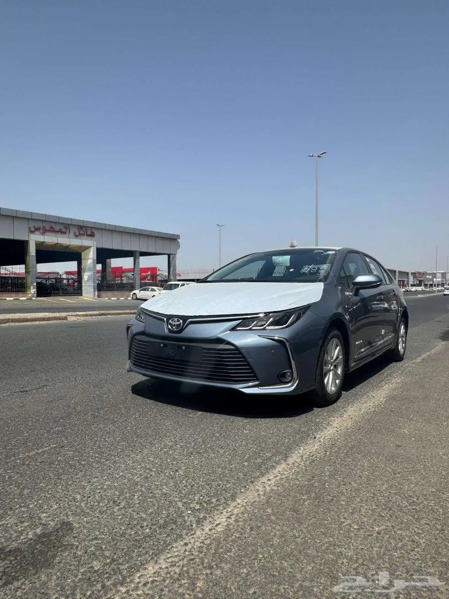 تويوتا كورلا مطور 2000 cc جنوط رصاصى موديل 2025 1