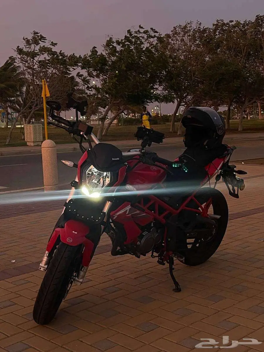 دباب بينيلي TNT أيطالي 150CC 7