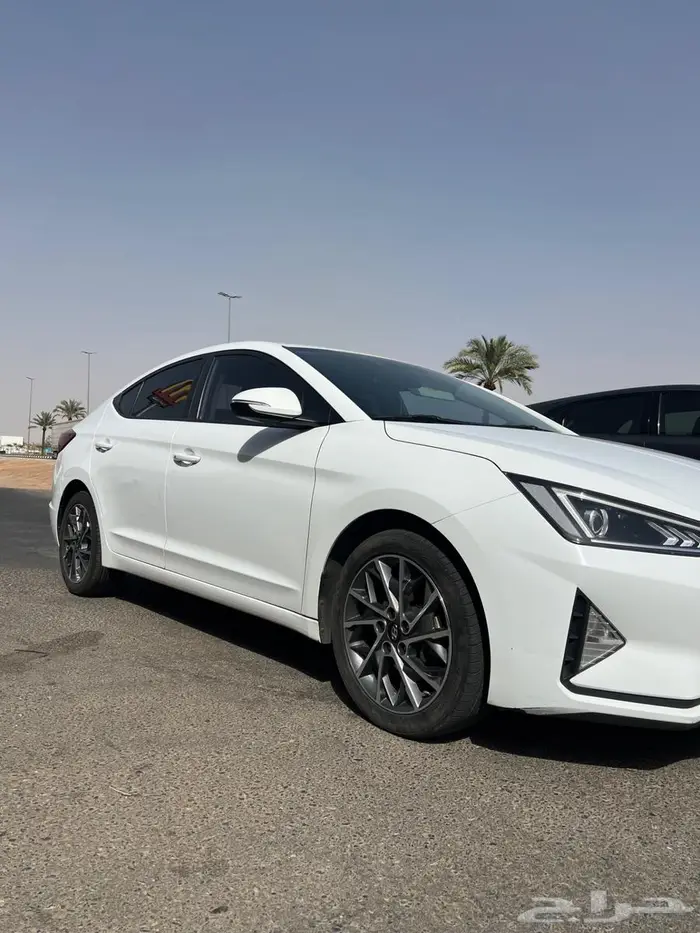 هونداي افانتي بنزين 7