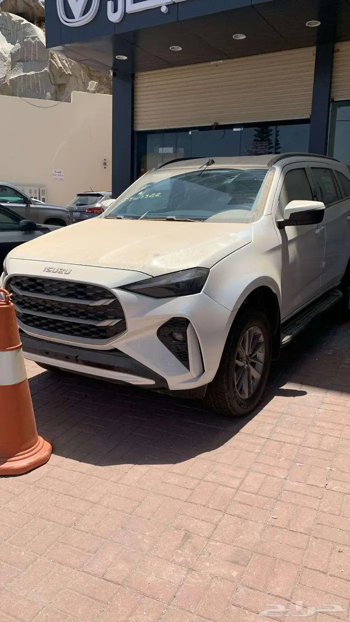 ايسوزو MUX 2025فل كامل 1