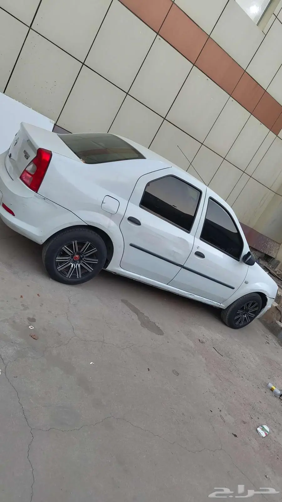 رينو لوجان 2013 2