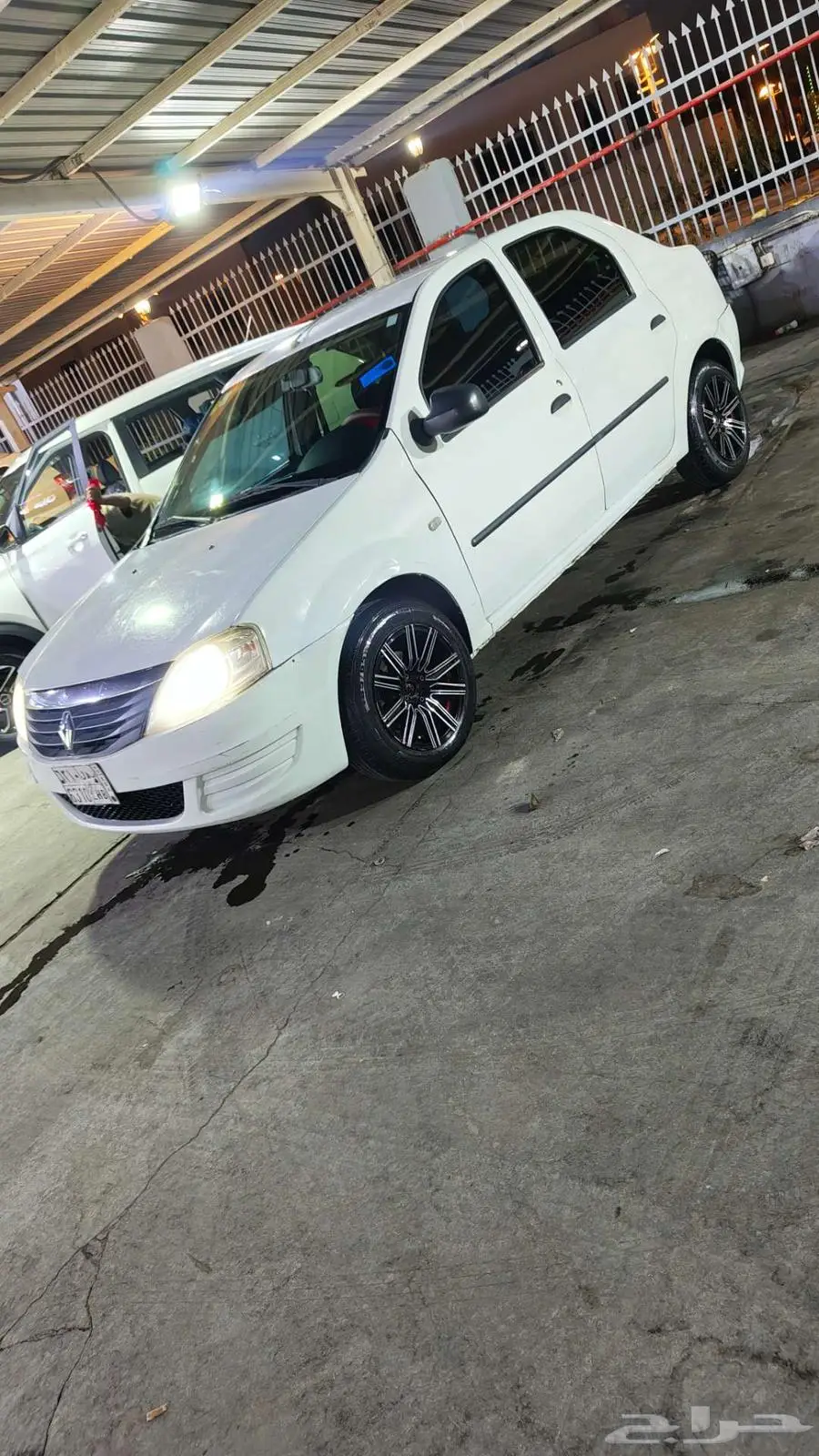 رينو لوجان 2013 3