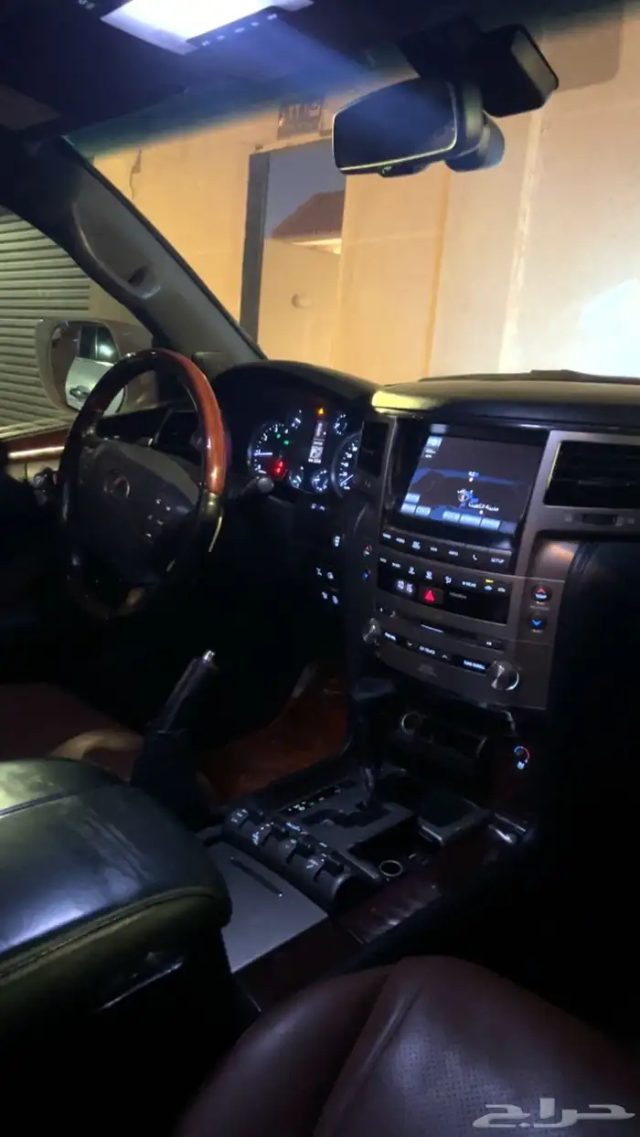 لكزس LX570 2014 4