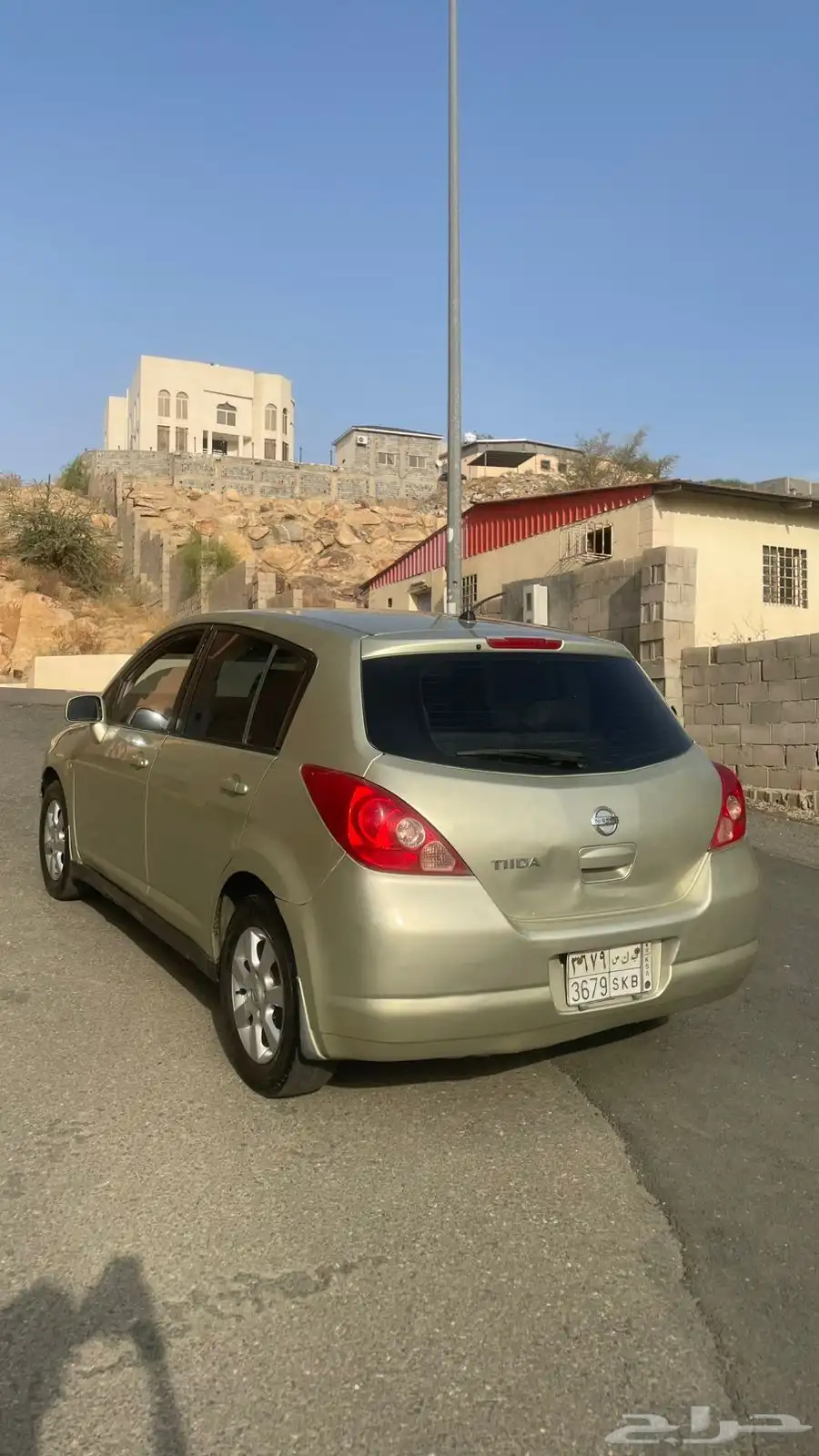 نيسان تيدا 4