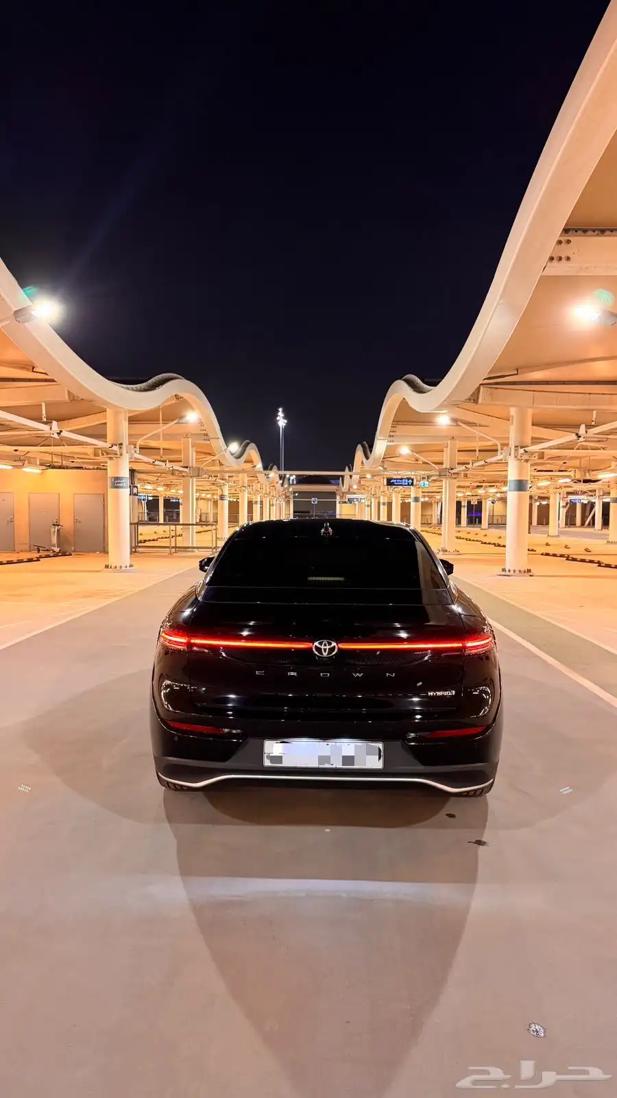 كراون بريميوم 2023 اسود وكالة 3