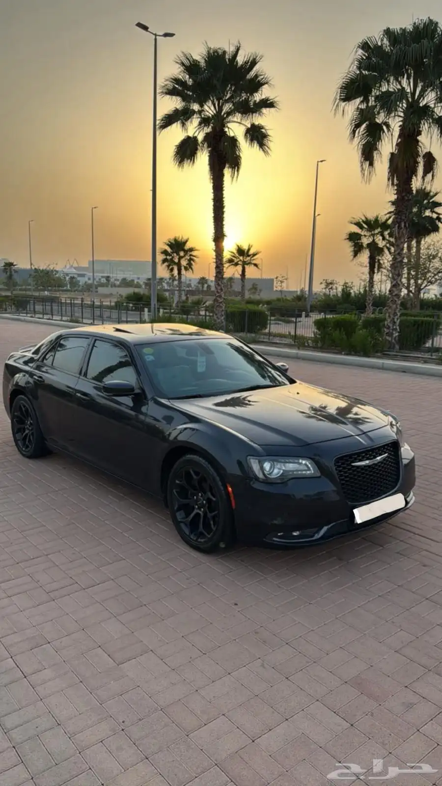 للبيع كرايزلر 2019 c300 1
