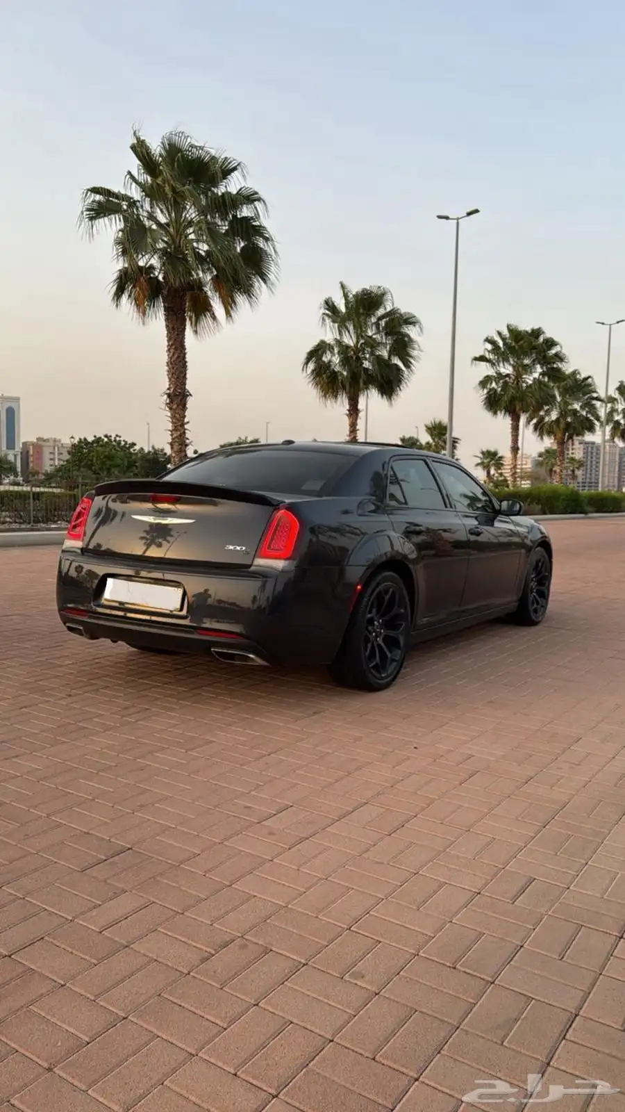 للبيع كرايزلر 2019 c300 3