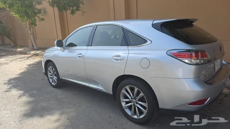 لكزس RX450h 2015 بحالة الوكالة 6