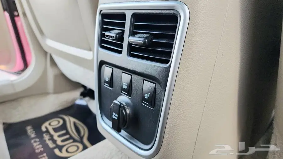كرايزلر C300 2014 22