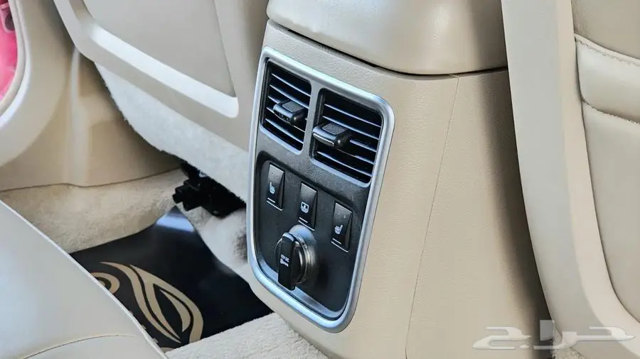 كرايزلر C300 2014 26