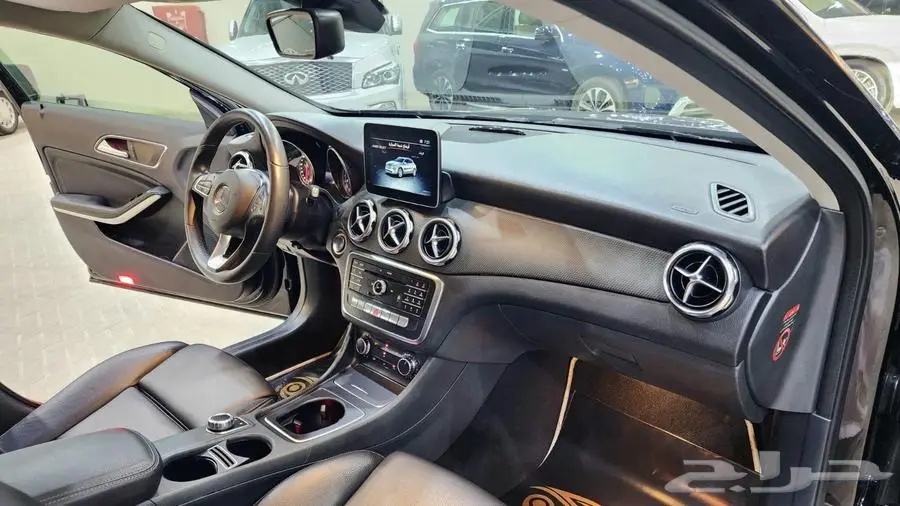 مرسيدس GLA250 2020 21