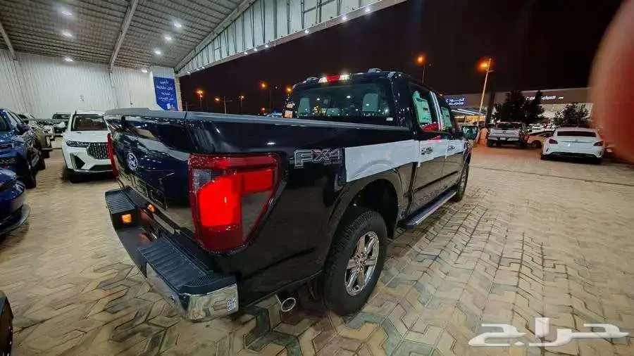 متوفر فوردF150 XLT v6 موديل 2024 لون أسود كاش وأقساط 5