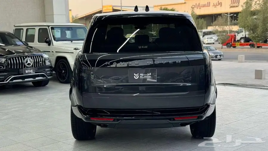 2025 رنج روفر اس إي RANGE ROVER SE P400 4